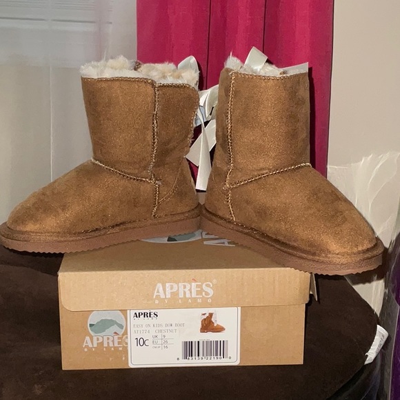 NWT Apres Chestnut Bow Boots - Picture 5 of 5